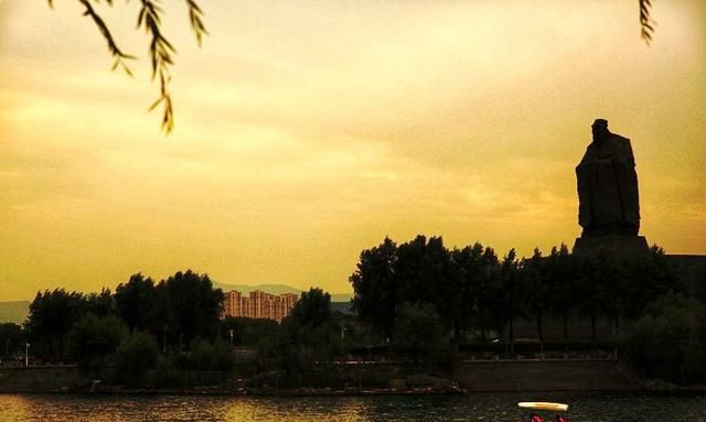 水的宣传语，关于不节约用水的宣传标语？图6