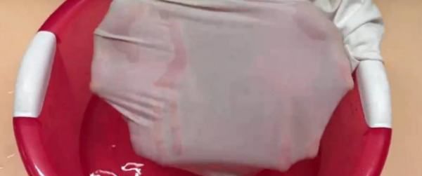 车厘子水滴在衣服上怎么能洗掉,车厘子汁弄到衣服上怎么办图9