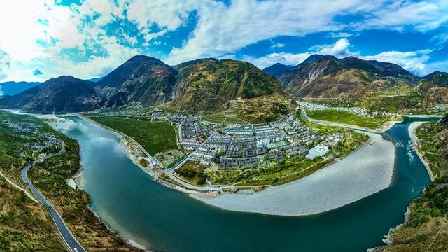 大渡河和泸定桥在哪里 全方位了解泸定大渡河(7)