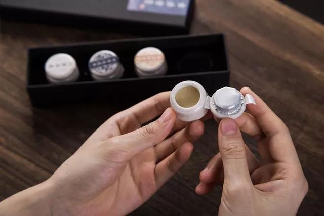 让人值得珍藏的10种味道（这是东方女性挚爱的香味）(17)