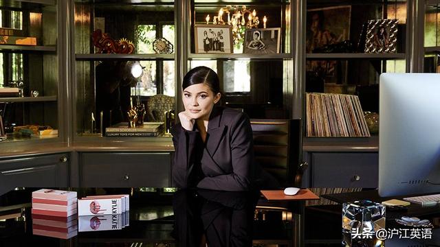 卡戴珊家族集体合照（22岁就成亿万富豪）(15)