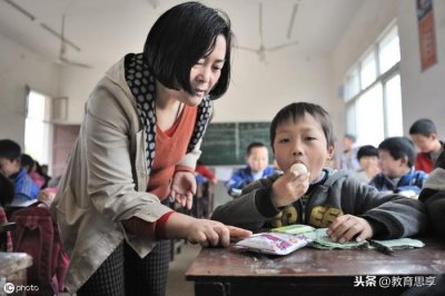 ​教师节送老师什么礼物最好，教师节应该送老师这4件礼物 新竹高于旧竹枝，全凭