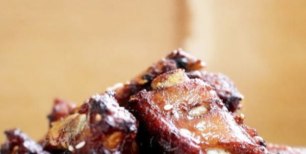 糖醋排骨用米醋还是陈醋,如何制作糖醋排骨的步骤图图7