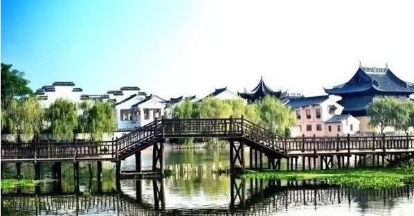 首次提出特色小镇概念的是,养老度假小镇还能建吗图5