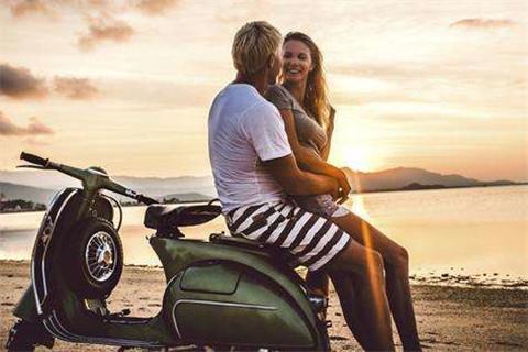 情侣之间感觉感情变淡了怎么办