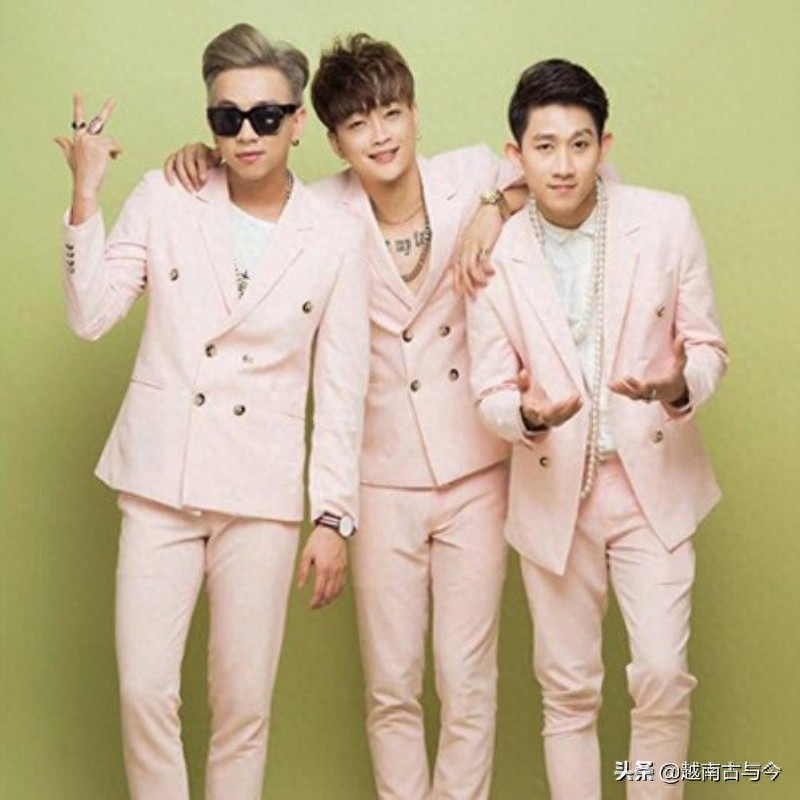 这个红遍中国的越南洗剪吹组合已成立十年，往日杀马特已变为帅哥