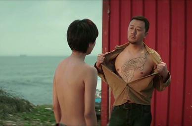 郭涛全部 这个银幕硬汉风情帅叔以一种(12)