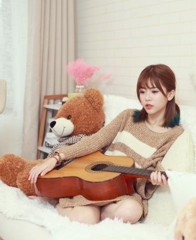 周淑怡跳槽斗鱼,网友问:周淑怡是谁?!