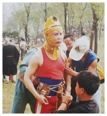 86版西游记珍贵的片场照片，穿军装的如来佛祖你见过吗？
