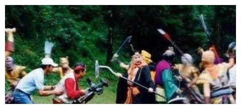 86版西游记珍贵的片场照片，穿军装的如来佛祖你见过吗？