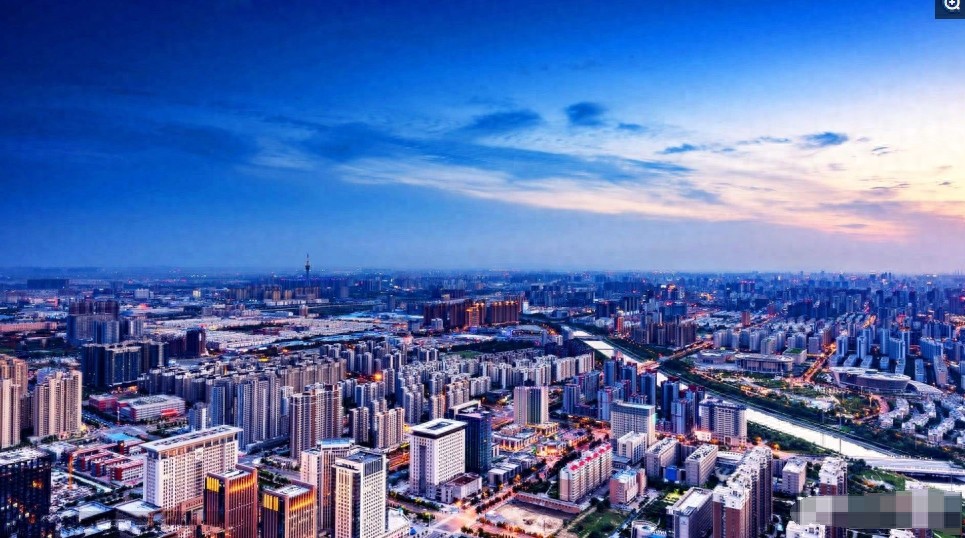 如果中国迁都，共10个城市候选，你觉得哪个城市最适合呢？