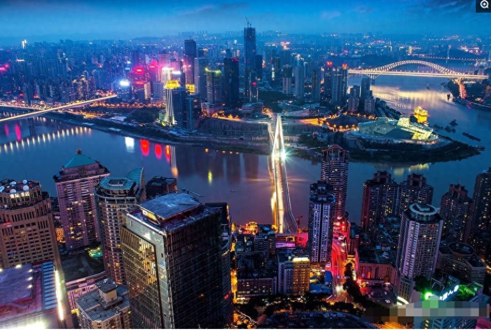 如果中国迁都，共10个城市候选，你觉得哪个城市最适合呢？