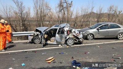 ​八达岭高速发生严重车祸，北京交警通报：7人受伤，1人伤势较重