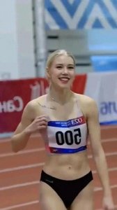 ​波琳娜·帕费连科：从模特到全能艺术家的精彩之旅