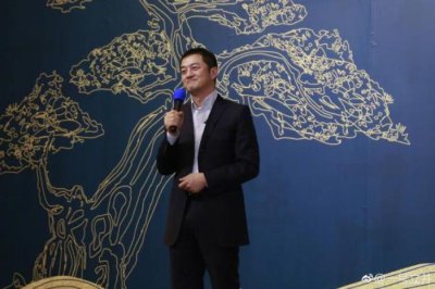 ​李亚鹏新浪微博（李亚鹏晒美景为疫情祈福）