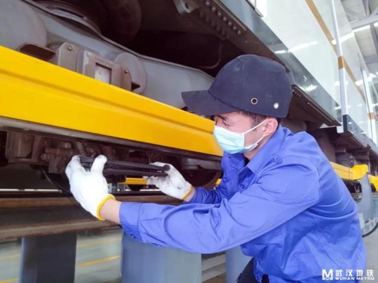 地铁靠什么动力驱动,地铁使用什么能源