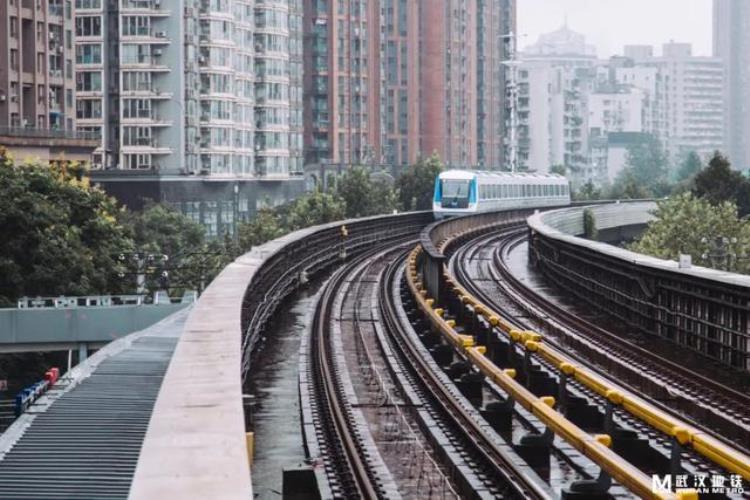 地铁靠什么动力驱动,地铁使用什么能源