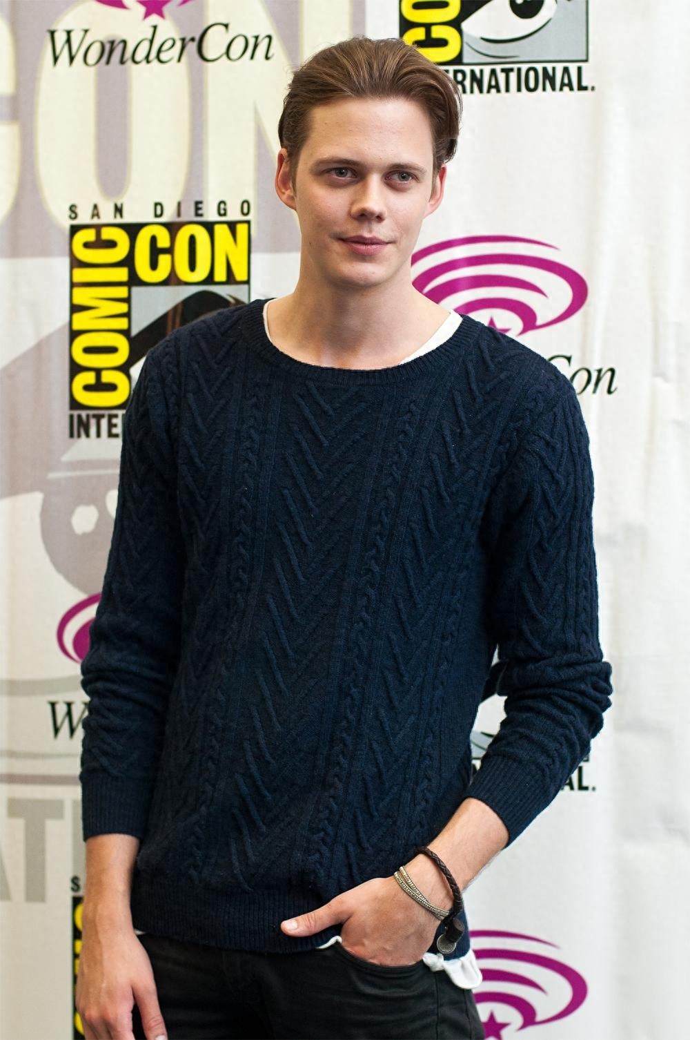 好莱坞新秀比尔·斯卡斯加德