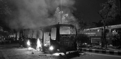 ​印度德里黑公交案，一个女孩的悲剧，在12年后再次上演！