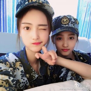 ​关晓彤室友盛惠子室友中唯独没关注关晓彤？疑整容旧照被扒