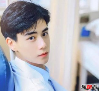 ​胡一天哪个学校毕业的，浙江职业旅游学院(非科班出身被黑)