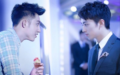 ​黄景瑜结婚证曝光，知乎同行爆出是造假的，这是一场对家的阴谋！