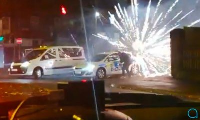 ​英国篝火之夜多地爆发混乱 烟花被当武器民众称像战场