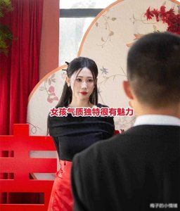 ​河南女孩成熟美艳，新郎五官像是没长开，网友惋惜：看上他哪里了