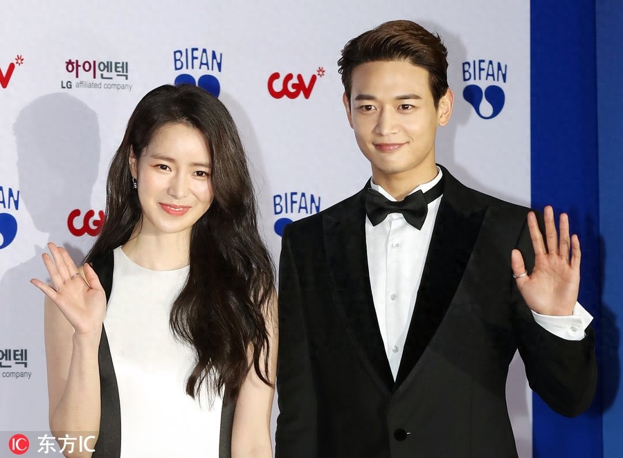 “韩版杉菜”具惠善烈焰红唇，这还是《花样男子》中的金丝草吗？