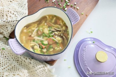 ​只需10分钟搞定，成本不超过5块钱，简单又美味的三鲜汤
