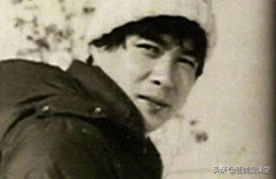 ​街上流行《铁窗泪》