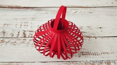 ​庆元宵，用彩纸做个喜庆的灯笼，简单易学装饰好看