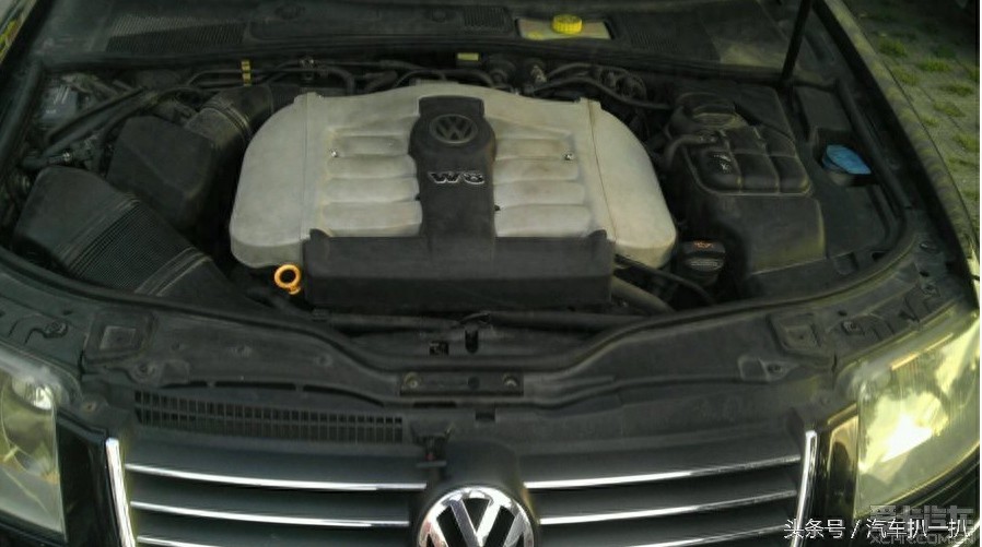 这部二手帕萨特只卖6万元，搭载W8发动机不一般