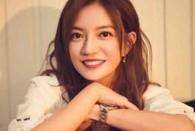 ​赵薇为何会被封杀？罪名不止亲日辱华、控制舆论野心爆棚