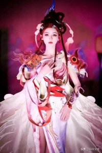 ​张予曦芈月 COS 惊艳出圈：艺术探索与文化新活力