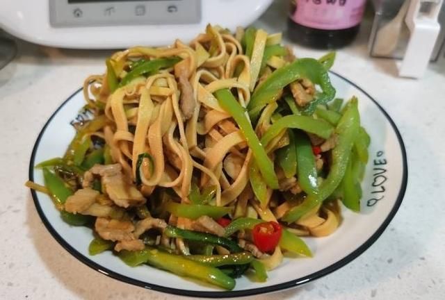 水煎包发源地，你听说山东人喜欢煎饼卷大葱从哪知道的?？图11