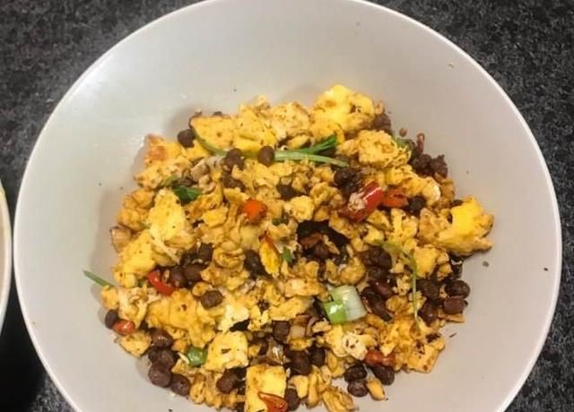 水煎包发源地，你听说山东人喜欢煎饼卷大葱从哪知道的?？图15