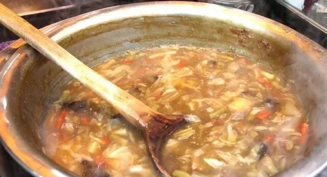 水煎包发源地，你听说山东人喜欢煎饼卷大葱从哪知道的?？图6