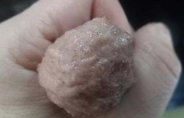 牛肉丸子的做法,牛肉丸的制作方法与步骤图2