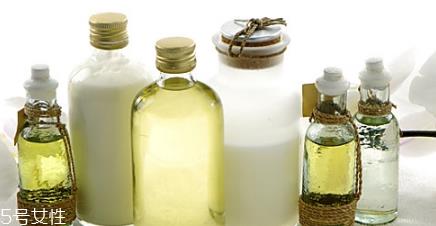 精油可以直接涂在脸上吗 看精油类别