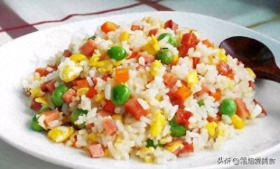 ​扬州炒饭独特的家常做法，不用去饭馆在家就能吃得到