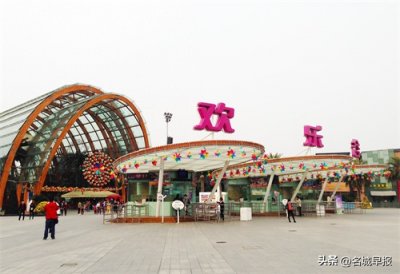 ​成都欢乐谷：一个充满激情和梦幻的主题公园