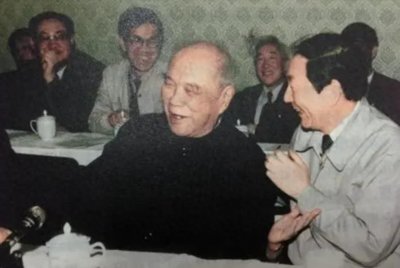 ​官至正国级，担任过中办主任，曾带头平反冤假错案，享年77岁