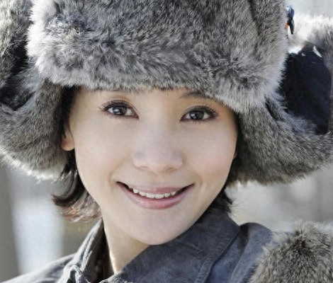 心机婊颂芝,刘钇彤戏里戏外两不同,多才多艺引赞誉