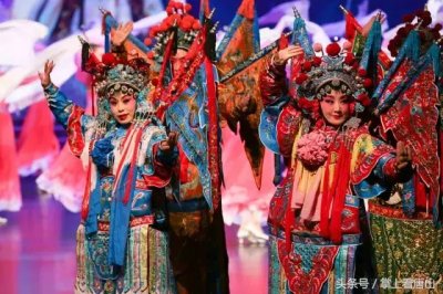 ​曾昭娟、冯玉萍、 谷文月，评剧节闭幕式上，你想看的名家全来了