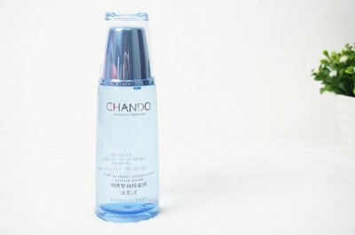 ​补水新神器，澎湃保湿就是自然堂雪域冰肌水