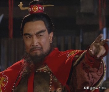 ​76岁老戏骨鲍国安罕有现身！亲自登曹操战船，当众吟唱《短歌行》