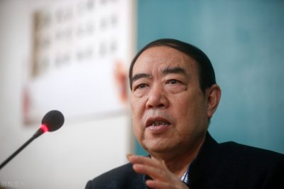 ​山东大学校长的诗可以和贾浅浅的诗相媲美，比山东卫视还要接地气