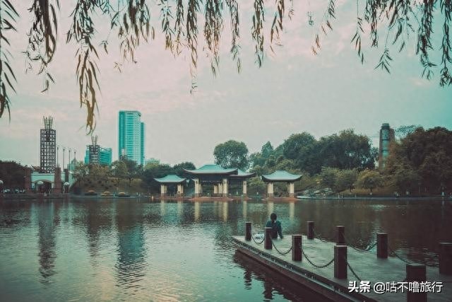 日游佛山的千灯湖