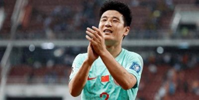 ​武磊出局，国足新队长出炉，2选1，名宿曝光，黑马或逆袭上位